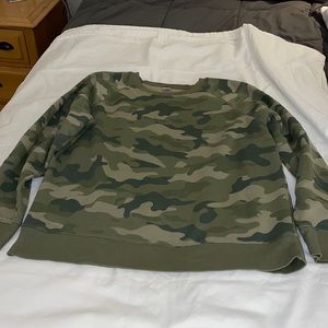 Old Navy Camo sweatshirt